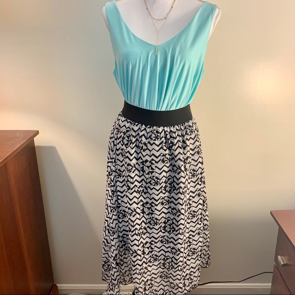 Lularoe Geometric Skirt